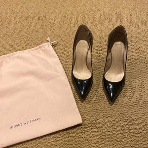 🖤 Newly resoled black Stuart Weitzman patent pumps 🖤